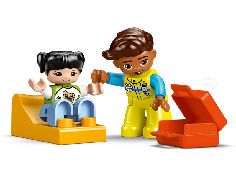 LEGO DUPLO - Sanitka a řidič