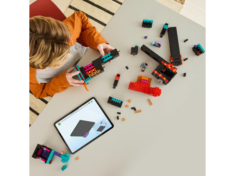 LEGO Minecraft - Endermanova věž