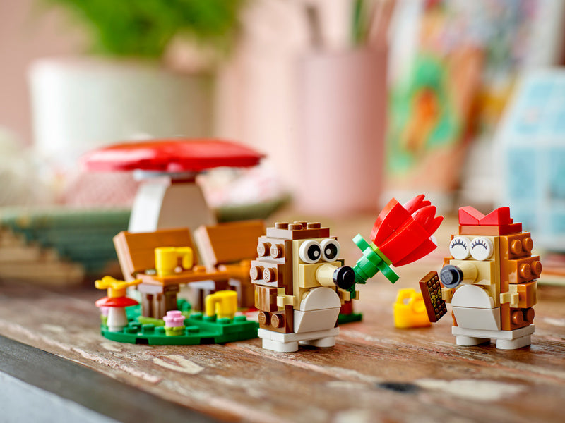 LEGO Iconic - Ježčí rande s piknikem