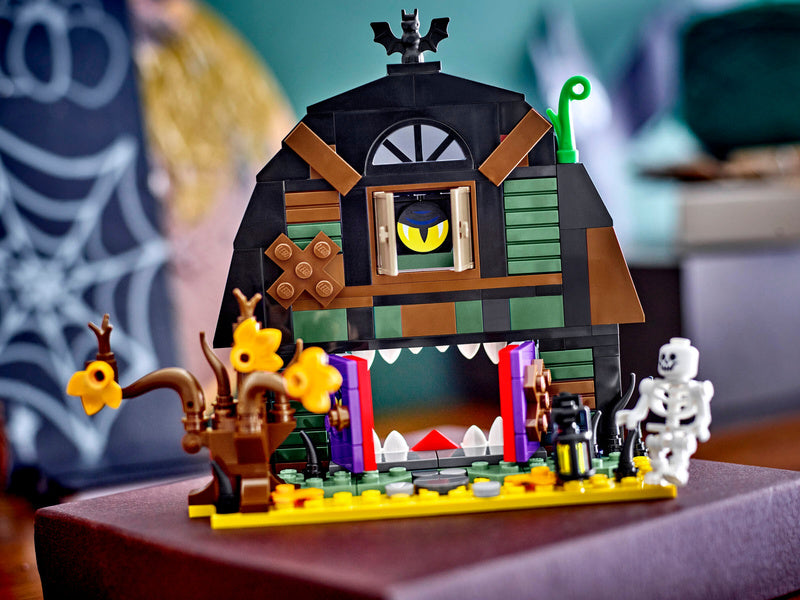 LEGO Iconic - Halloweenská stodola