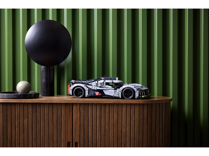 LEGO Technic - PEUGEOT 9X8 24H Le Mans Hybrid Hypercar