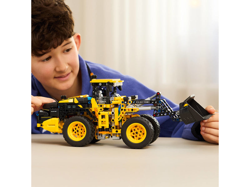 LEGO Technic - Kolový nakladač Volvo L120 Electric