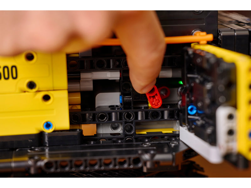 LEGO Technic - Bagr Volvo EC500 Hybrid