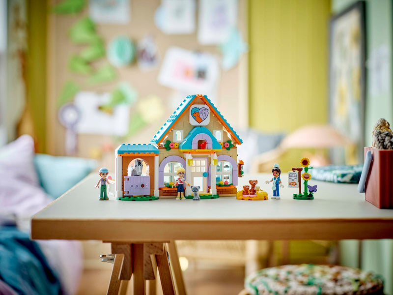 LEGO Friends - Veterinární klinika pro koně a domácí mazlíčky