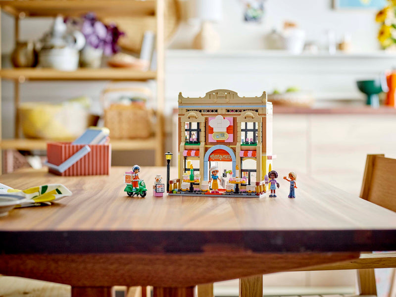 LEGO Friends - Restaurace a škola vaření