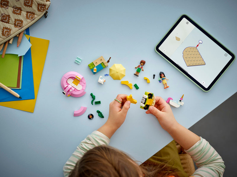 LEGO Friends - Zábava u bazénu s jednorožcem a plameňákem