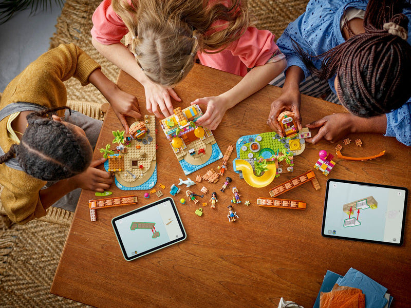 LEGO Friends - Rodinná dovolená u pláže