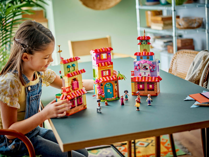 LEGO Disney - Kouzelný dům Madrigalových