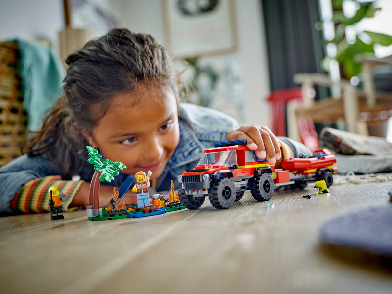 LEGO City - Hasičský vůz 4x4 a záchranný člun