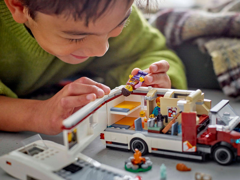 LEGO City - Prázdninový dobrodružný karavan