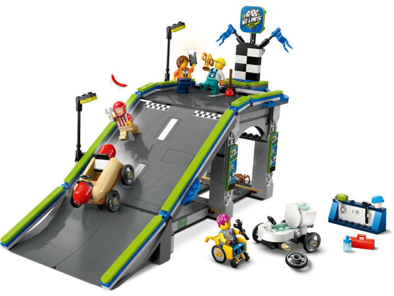 LEGO City - Tvoje pravidla: Závodní dráha s rampami