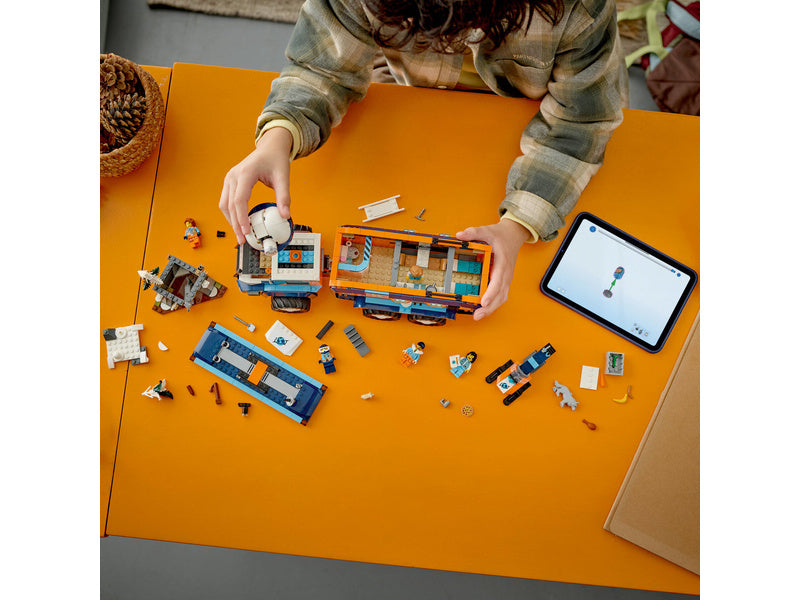 LEGO City - Nákladní auto s laboratoří pro průzkumníky Arktidy