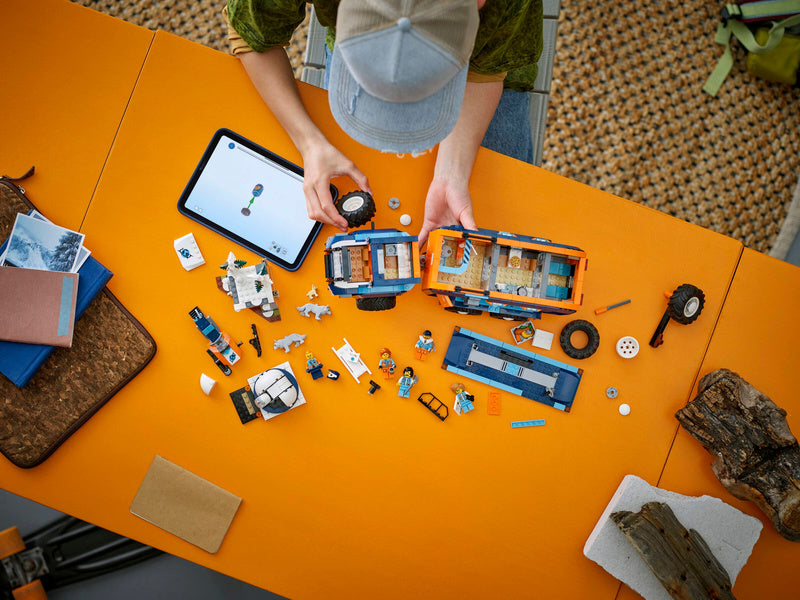 LEGO City - Nákladní auto s laboratoří pro průzkumníky Arktidy