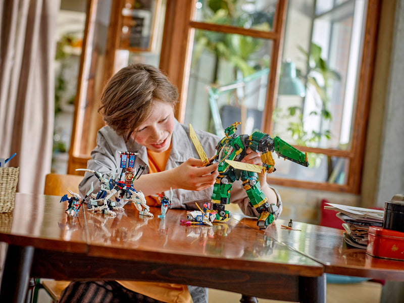 LEGO Ninjago - Lloydův tryskáčový robot