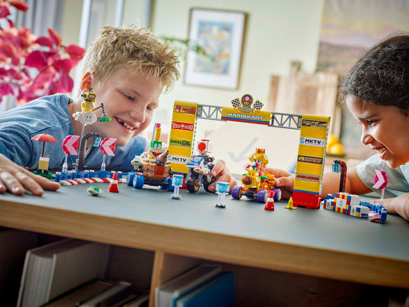 LEGO Super Mario - Mario Kart – Baby Peach a sada Grand Prix