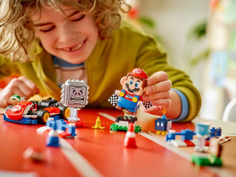 LEGO Super Mario - Mario Kart - Interaktivní LEGO Mario a Standard Kart