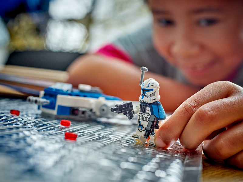 LEGO Star Wars - Mikrostíhačka Y-wing kapitána Rexe
