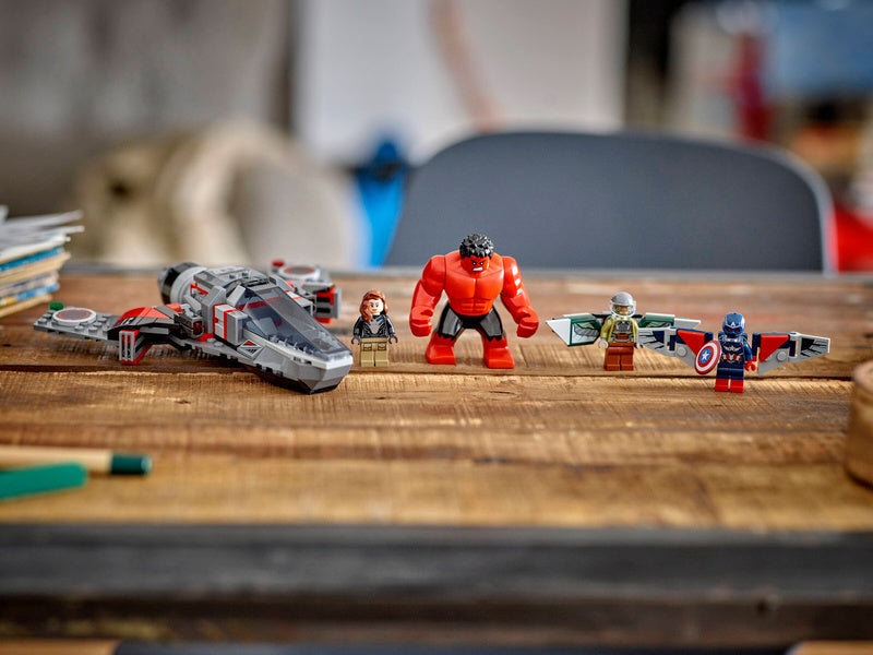 LEGO Marvel - Souboj: Kapitán Amerika vs. Red Hulk