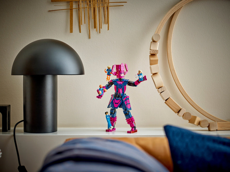 LEGO Marvel - Fantastická čtyřka vs. Sestavitelná