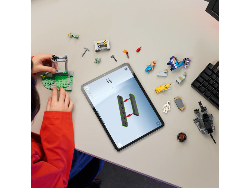 LEGO Fortnite - Peely a Sparkplug a jejich tábořiště