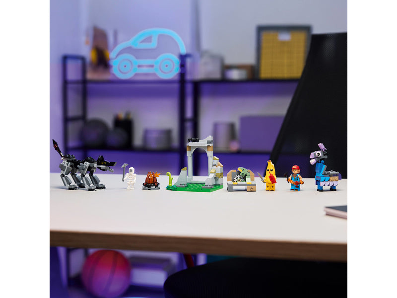 LEGO Fortnite - Peely a Sparkplug a jejich tábořiště