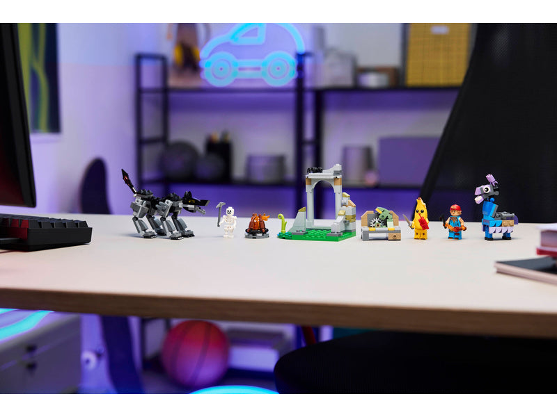 LEGO Fortnite - Peely a Sparkplug a jejich tábořiště