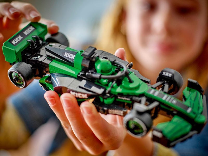 LEGO Speed Champions - Závodní auto KICK Sauber F1 Team C44