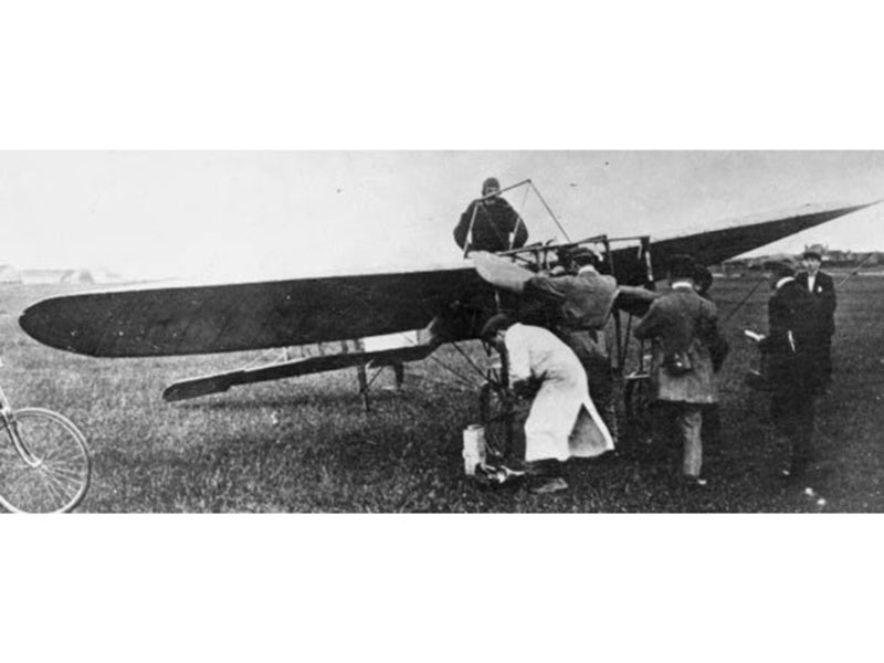 AMATI Bleriot XI 1909 1:10 kit