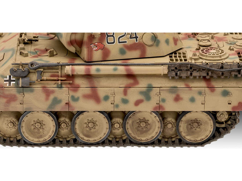 Revell Panther Ausf. D (1:35) (giftset)