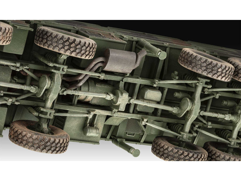 Revell MAN 10t milgl 8x8 Truck (1:35)
