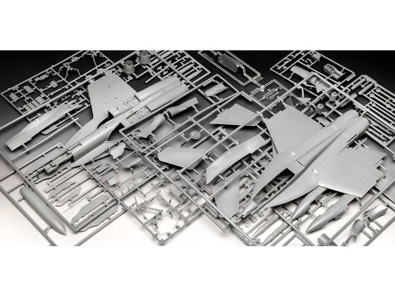 Revell Boeing F/A-18E Super Hornet Top Gun (1:48)