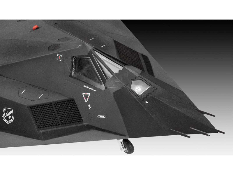 Revell Lockheed Martin F-117A Nighthawk (1:72)