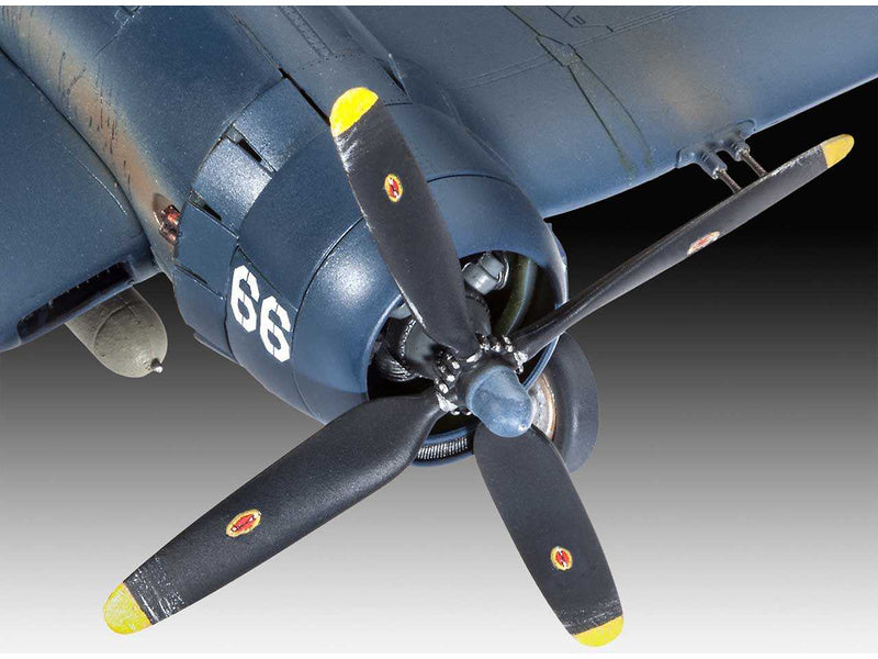 Revell Stíhačka F4U-4 Corsair (1:72)