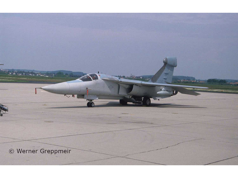 Revell Grumman EF-111A Raven (1:72)