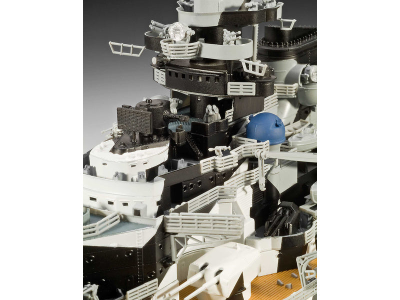 Revell Battleship Tirpitz (1:350)