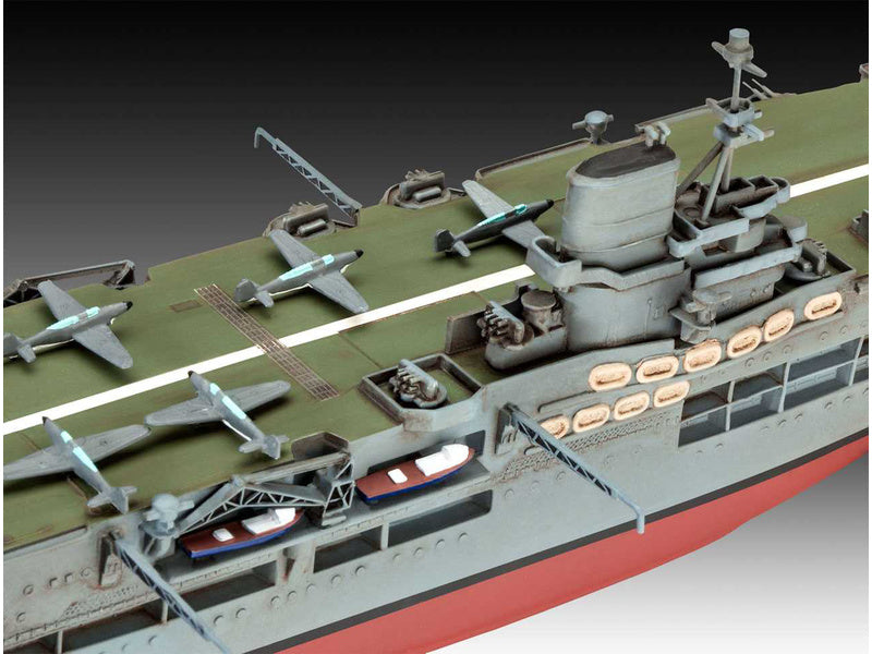 Revell HMS Ark Royal & Tribal Class Destroyer (1:720)