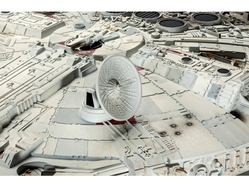 Revell SW - Millennium Falcon (1:72) (Gift-Set)