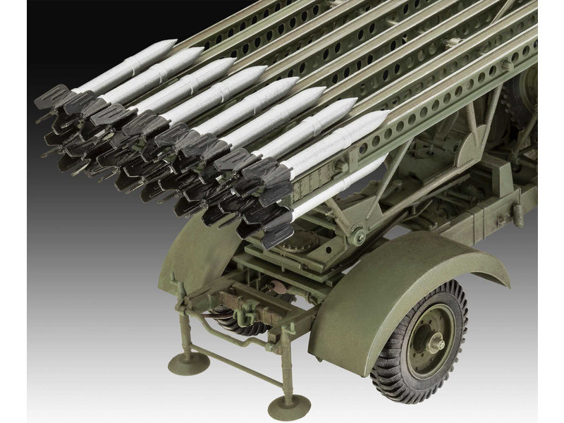 Revell W.O.T. 8 BM-13-16 Katyusha/Cargo (1:35) (sada)