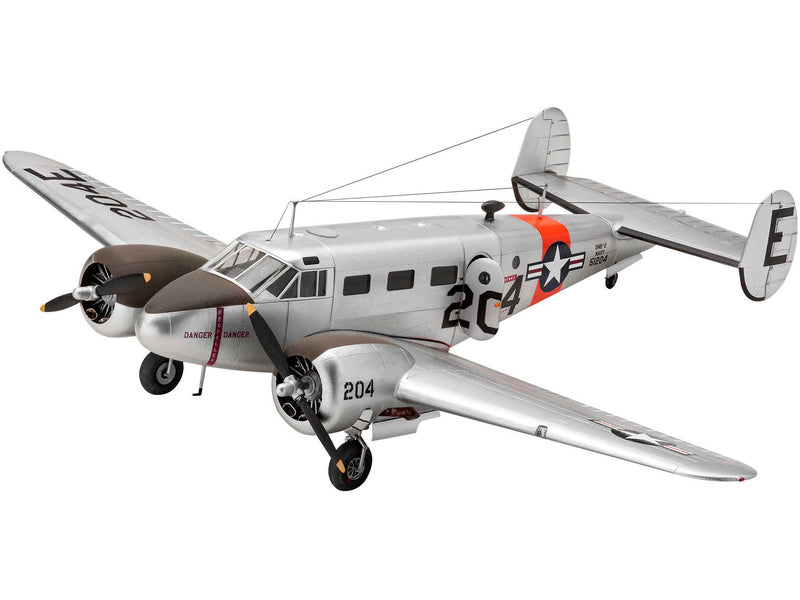 Revell Beechcraft Model 18 (1:48) (sada)