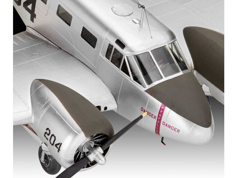 Revell Beechcraft Model 18 (1:48) (sada)