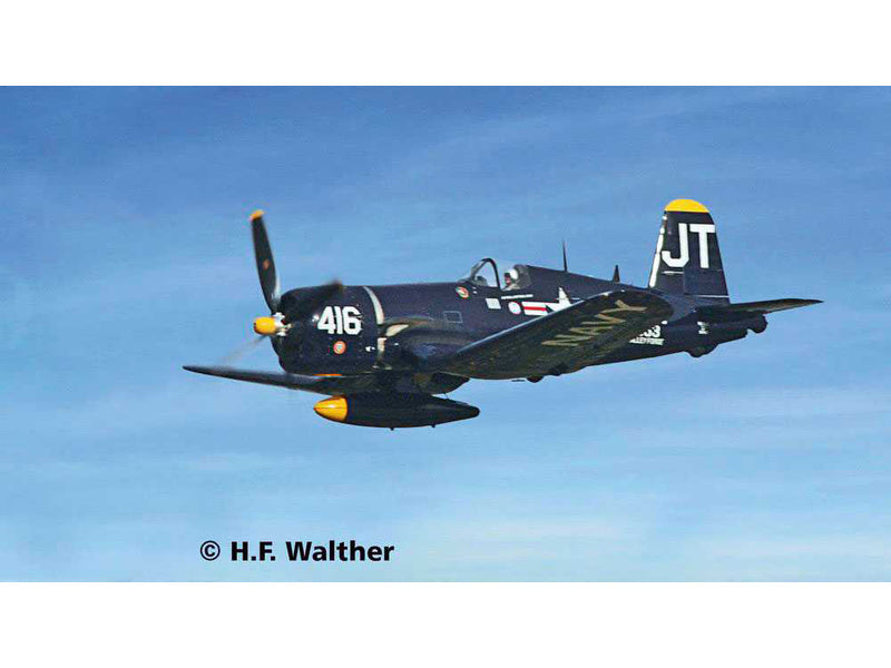 Revell F4U-1A Corsair (1:72) sada
