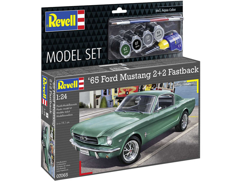 Revell Ford Mustang 1965 2+2 Fastback (1:24)