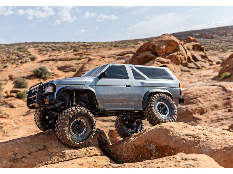 Traxxas TRX-4 Nissan Pathfinder 1988 1:10 RTR stříbrný