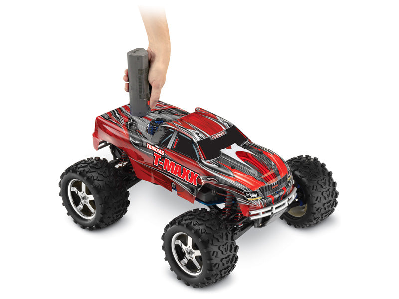 Traxxas Nitro T-Maxx 3.3 1:8 Bluetooth RTR červený