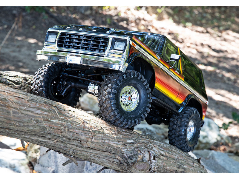 Traxxas TRX-4 Ford Bronco 1979 1:10 RTR červené