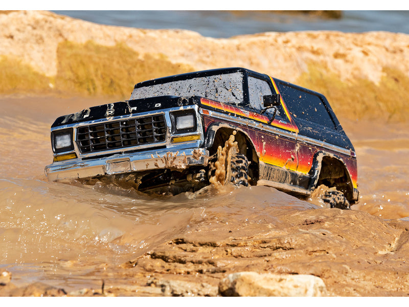 Traxxas TRX-4 Ford Bronco 1979 1:10 RTR červené