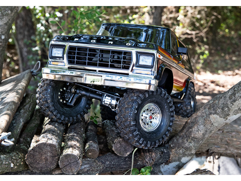 Traxxas TRX-4 Ford Bronco 1979 1:10 RTR červené