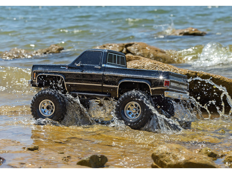 Traxxas TRX-4 Chevrolet K10 1979 1:10 RTR červený