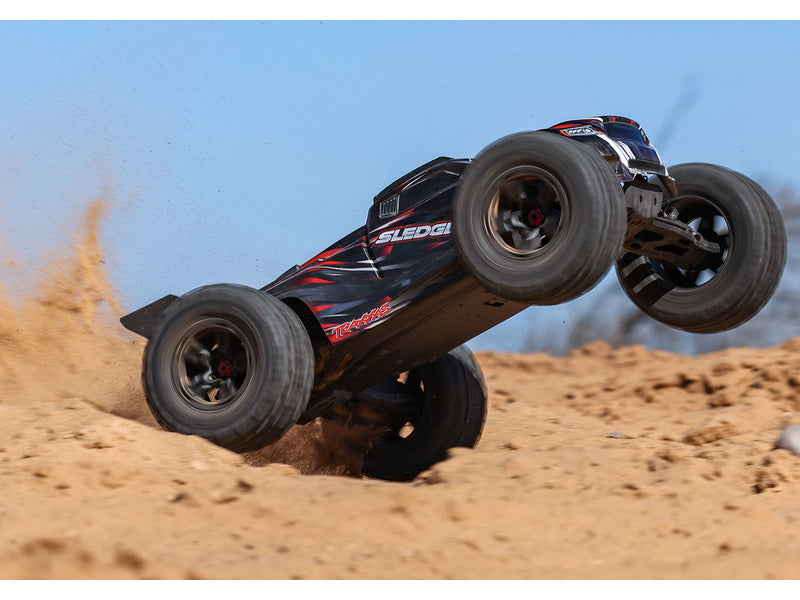 Traxxas Sledge 1:8 RTR zelený s belted pneu
