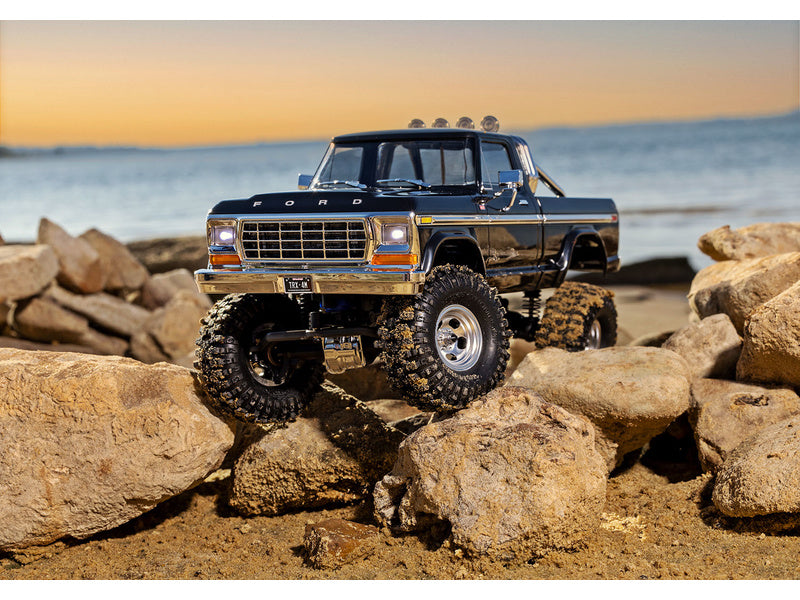 Traxxas TRX-4M Ford F-150 1979 1:18 RTR černý